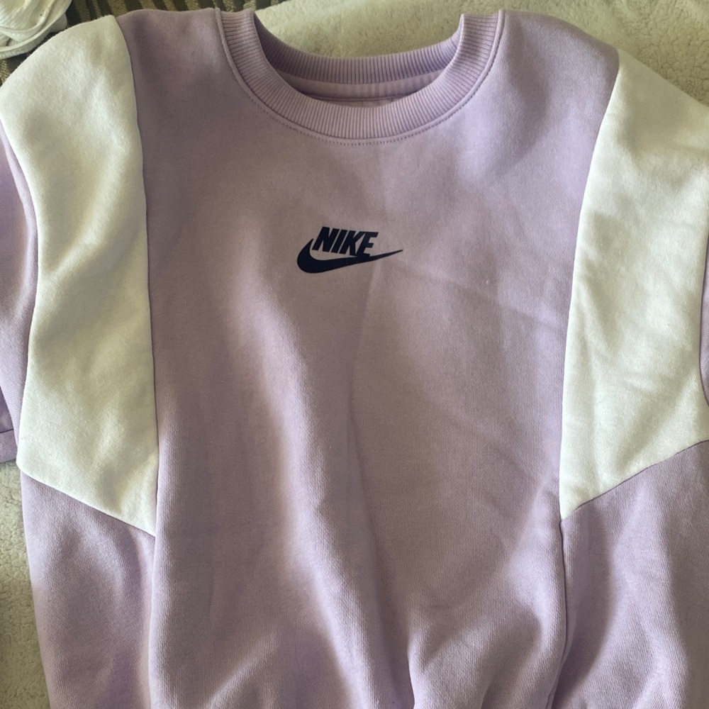 Nike Lavender and White Pullover with Navy Logo